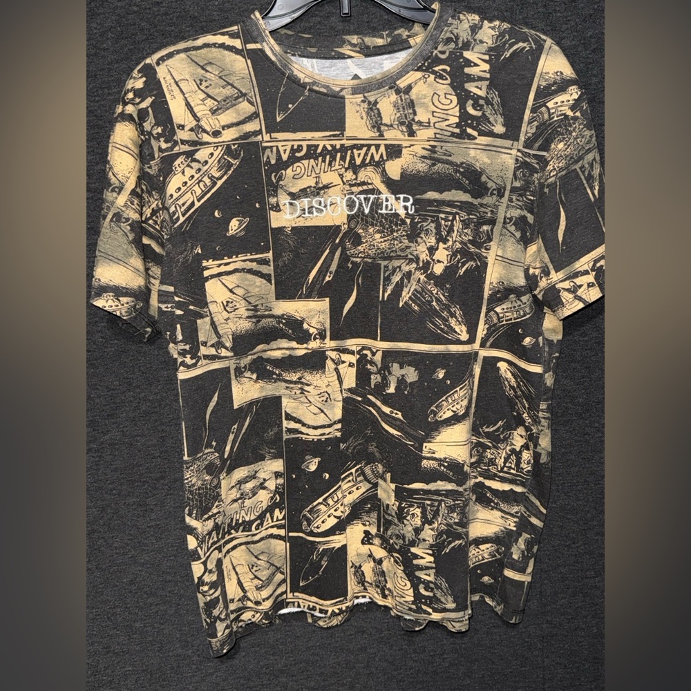 Discover Men's Graphic Comic Tee - Black and Tan
